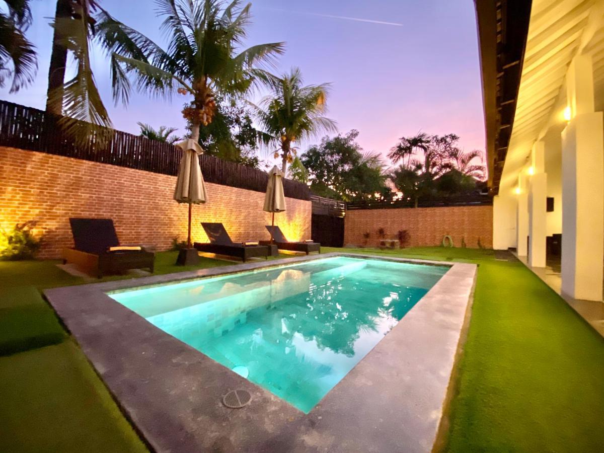 Villa Julia | Heart Of Seminyak | 350M Beach Εξωτερικό φωτογραφία