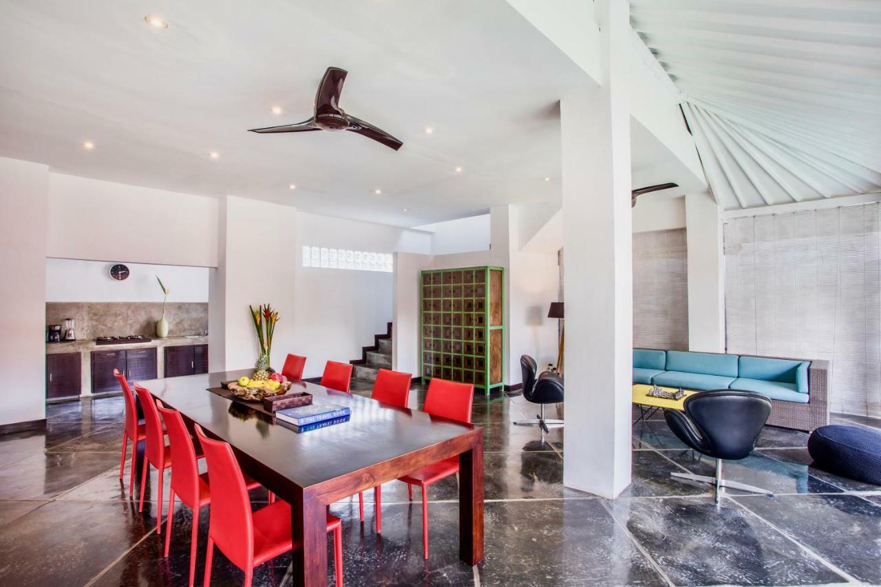 Villa Julia | Heart Of Seminyak | 350M Beach Εξωτερικό φωτογραφία